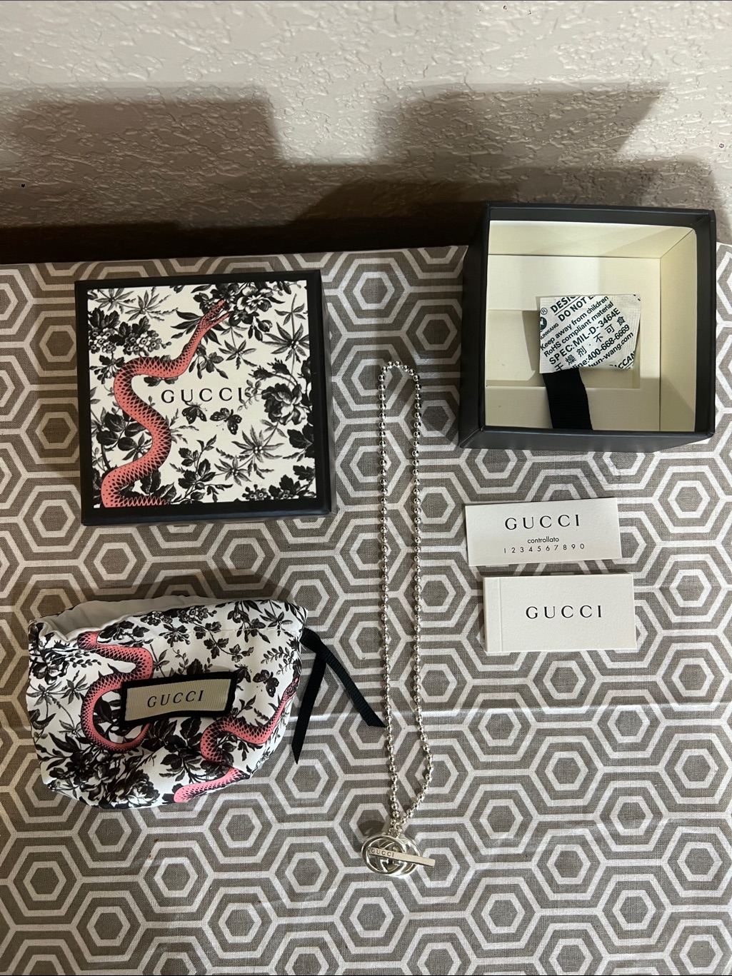 Gucci Silver T-Bar Necklace With Snake-Print Pouch